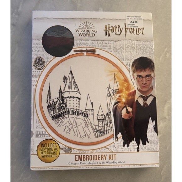 Harry Potter Wizarding World Embroidery Kit Warner Bros. 2020 New - Picture 1 of 3